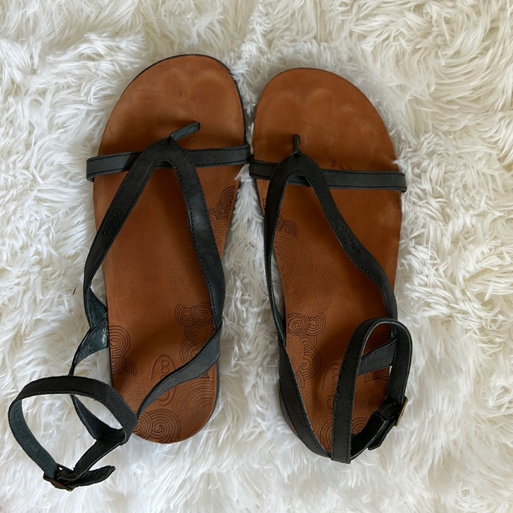 Chaco Slingback Leather Sandals in Black
